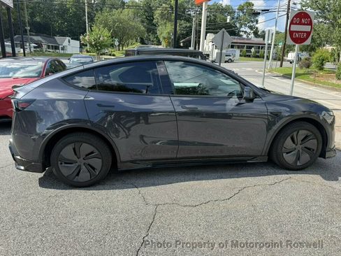 Used 2026 Tesla Model Y 2WD image 4