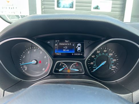 Used 2014 Ford Focus Titanium FWD image 11
