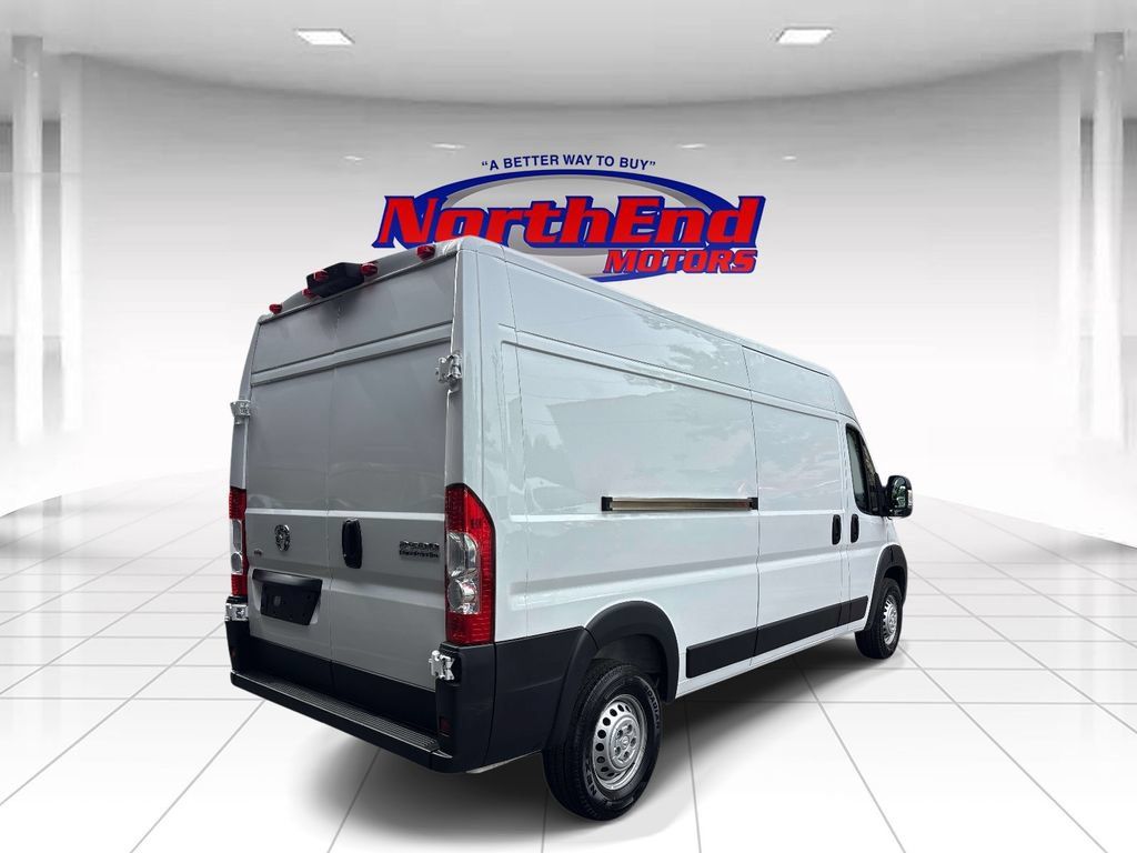 Used 2026 RAM ProMaster 2500 w/ Convenience Group FWD image 3