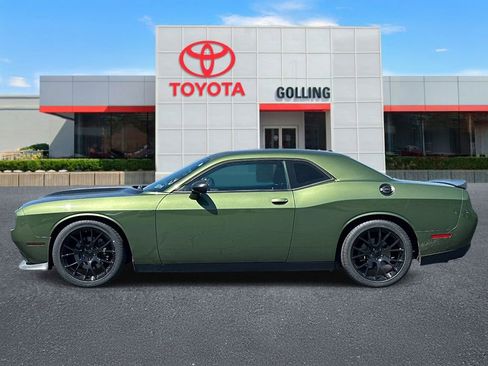 Used 2020 Dodge Challenger R/T w/ Blacktop Package RWD image 2