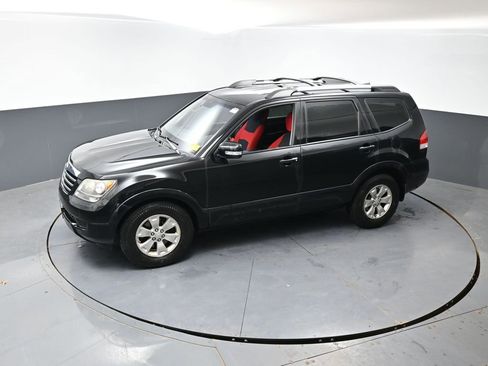 Used 2009 Kia Borrego LX RWD image 18