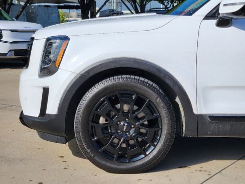 Used 2022 Kia Telluride SX w/ SX Prestige Package image 14