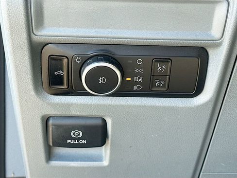 Used 2023 Ford F150 XLT image 10