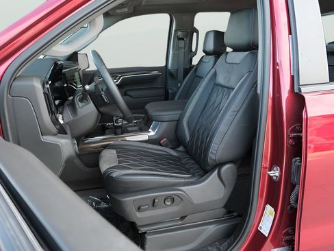 Used 2024 Chevrolet Silverado 1500 RST w/ All Star Edition Plus image 17