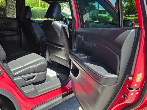 Used 2022 Honda Passport EX-L image 25