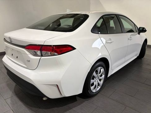 Used 2026 Toyota Corolla LE FWD image 5