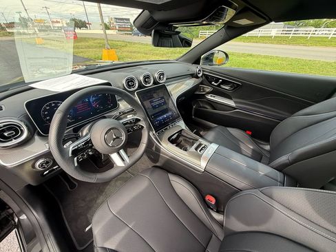 Used 2025 Mercedes-Benz CLE 300 4MATIC Cabriolet image 14