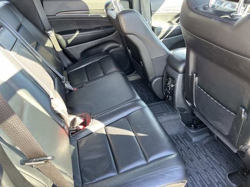 Used 2019 Jeep Grand Cherokee Limited w/ Trailer Tow Group IV image 21