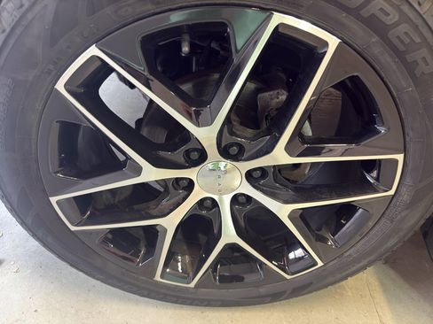 Used 2018 GMC Yukon XL Denali w/ Denali Ultimate Package image 34