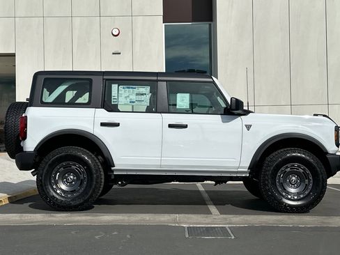 New 2025 Ford Bronco 4-Door w/ Sasquatch Package image 2