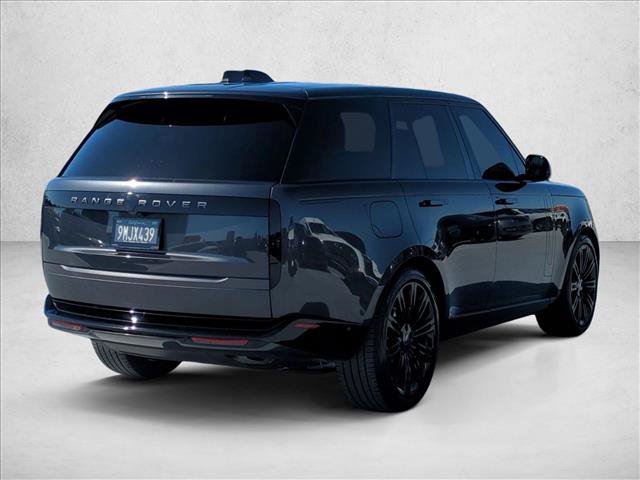 Used 2024 Land Rover Range Rover SE AWD/4WD image 5