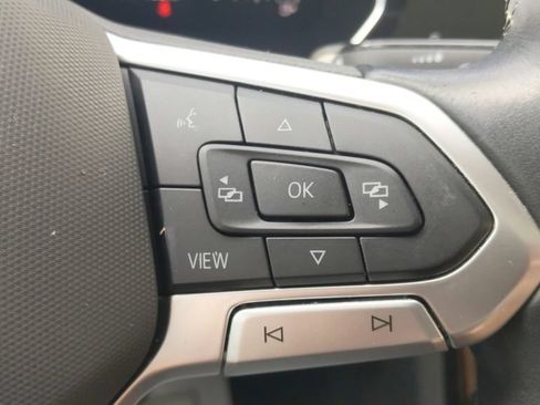 Used 2023 Volkswagen Jetta SE FWD image 25