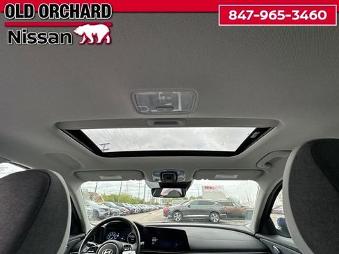 Used 2024 Hyundai Elantra Limited FWD image 17