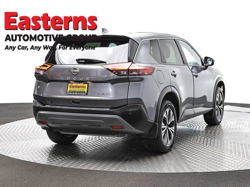 Used 2023 Nissan Rogue SV AWD/4WD image 5