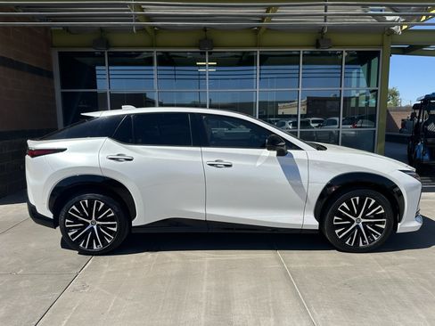 Used 2023 Lexus RZ 450e Premium image 7