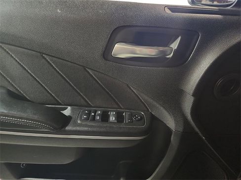 Used 2019 Dodge Charger GT w/ Performance Handling Group image 17