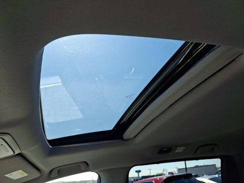 Used 2023 Honda Odyssey EX-L image 17