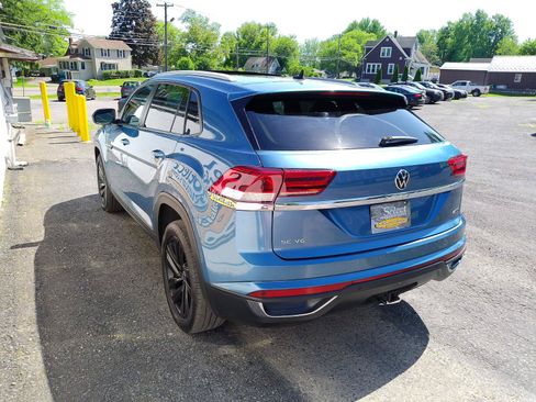 Used 2020 Volkswagen Atlas Cross Sport SE w/ Panoramic Sunroof Package AWD/4WD image 9