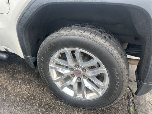 Used 2019 GMC Sierra 1500 SLT w/ SLT Premium Package image 10