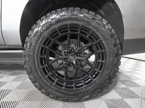 Used 2026 GMC Yukon XL AT4 Ultimate image 35