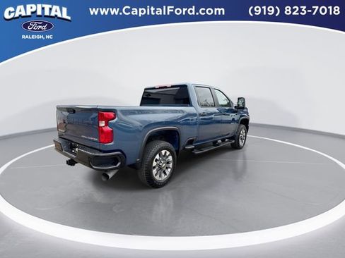 Used 2025 Chevrolet Silverado 2500 Custom w/ Custom Value Package image 8