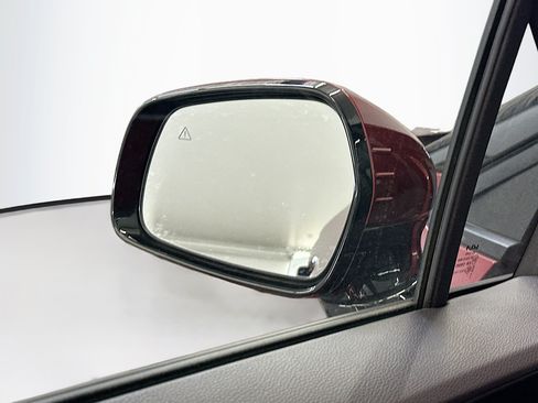 Used 2026 Kia Carnival FWD image 16