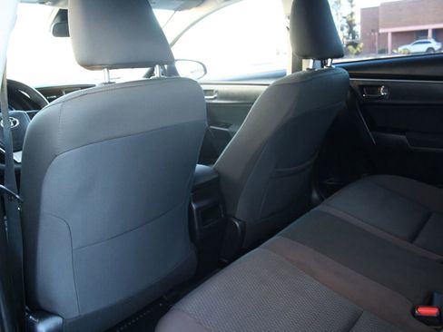 Used 2018 Toyota Corolla LE image 15