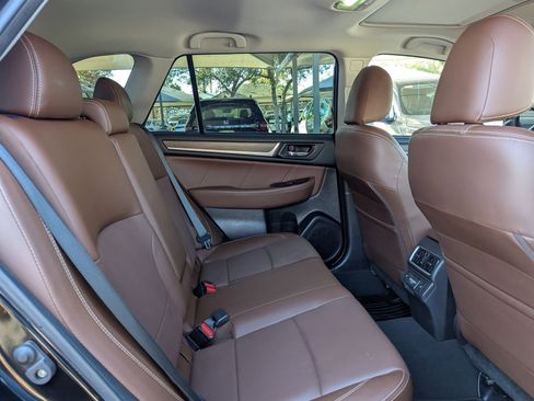 Used 2018 Subaru Outback 3.6R Touring w/ Popular Package #3 image 25