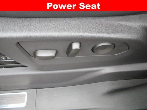 Certified 2025 GMC Sierra 1500 AT4 w/ AT4 Premium Package AWD/4WD image 30