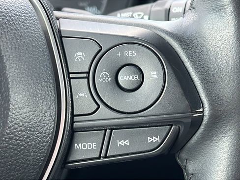 Used 2024 Toyota Corolla Cross AWD Hybrid image 19
