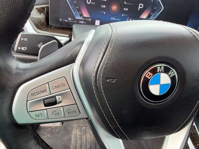 Used 2024 BMW X7 xDrive40i AWD/4WD image 19