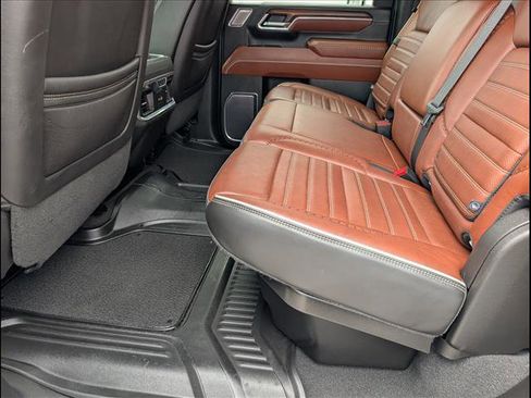 Used 2024 GMC Sierra 2500 Denali Ultimate w/ Max Trailering Package image 12