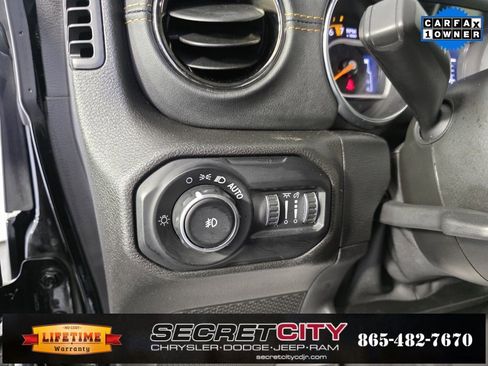 Used 2021 Jeep Wrangler Unlimited Sahara image 14