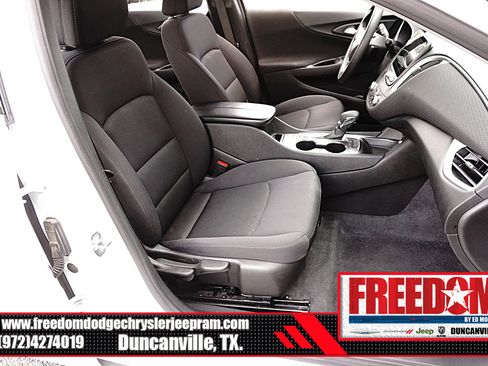 Used 2024 Chevrolet Malibu LT FWD image 15
