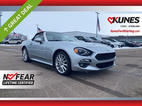 Used 2018 FIAT 124 Spider Lusso w/ Convenience Group image 1