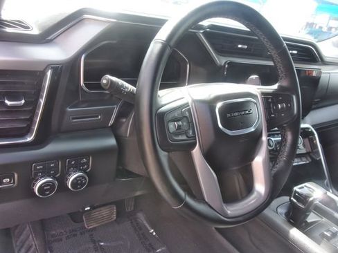 Used 2025 GMC Sierra 1500 Denali AWD/4WD image 29