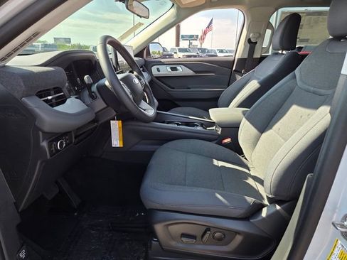 New 2026 Ford Explorer Active RWD image 32