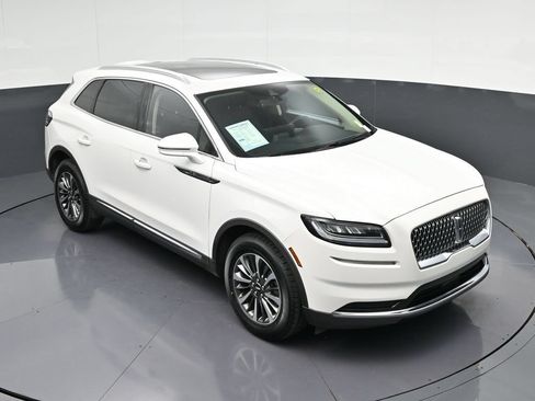 Used 2023 Lincoln Nautilus Reserve FWD image 22