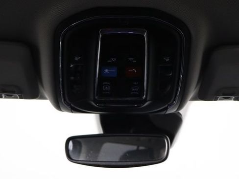 Used 2023 Jeep Grand Cherokee Laredo AWD/4WD image 25