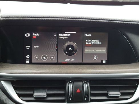 Used 2020 Alfa Romeo Stelvio Ti w/ Nero Edizione image 23