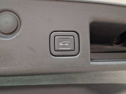 Used 2024 Chevrolet Equinox LT AWD/4WD image 28
