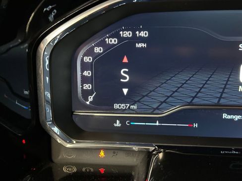 Used 2023 GMC Sierra 1500 Elevation image 9