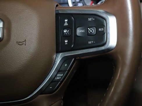 Used 2019 RAM 1500 Laramie image 31