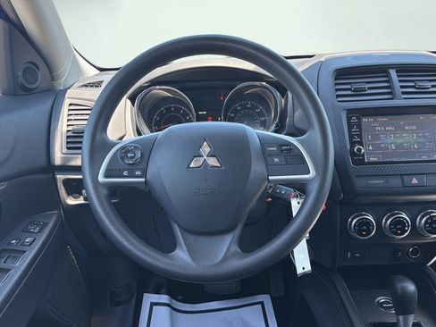 Used 2024 Mitsubishi Outlander Sport ES AWD/4WD image 19