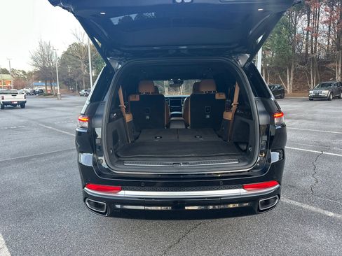 Used 2022 Jeep Grand Cherokee L Summit image 18