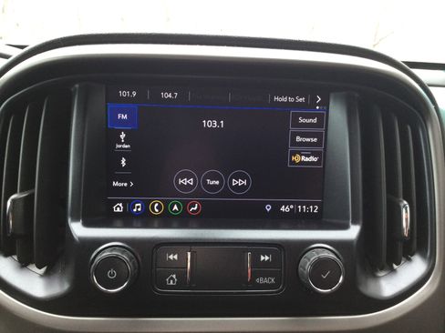 Used 2022 GMC Canyon AT4 image 11