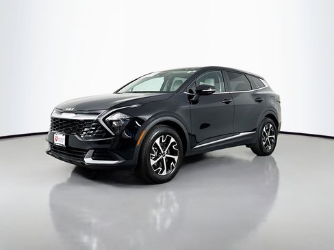 Used 2023 Kia Sportage EX FWD image 3
