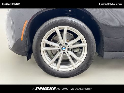 Used 2025 BMW X3 xDrive30i w/ Premium Package AWD/4WD image 2