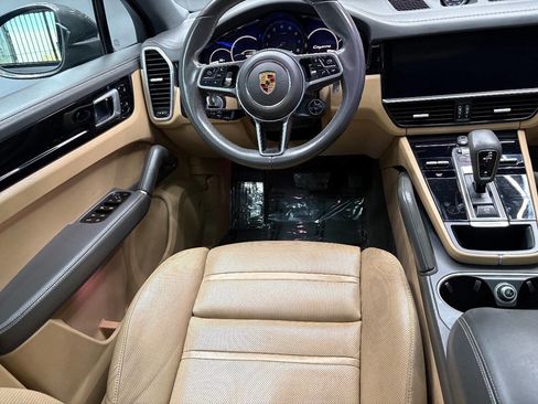 Used 2021 Porsche Cayenne E-Hybrid Coupe image 53