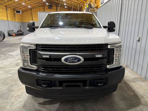 Used 2019 Ford F250 XL w/ Power Equipment Group AWD/4WD image 7